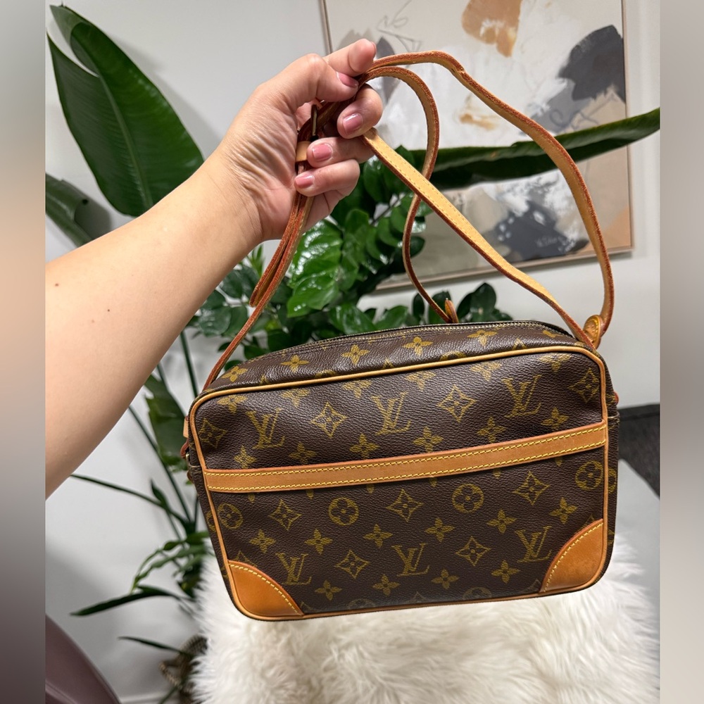 Authentic Louis Vuitton Monogram Trocadero Crossbody Bag